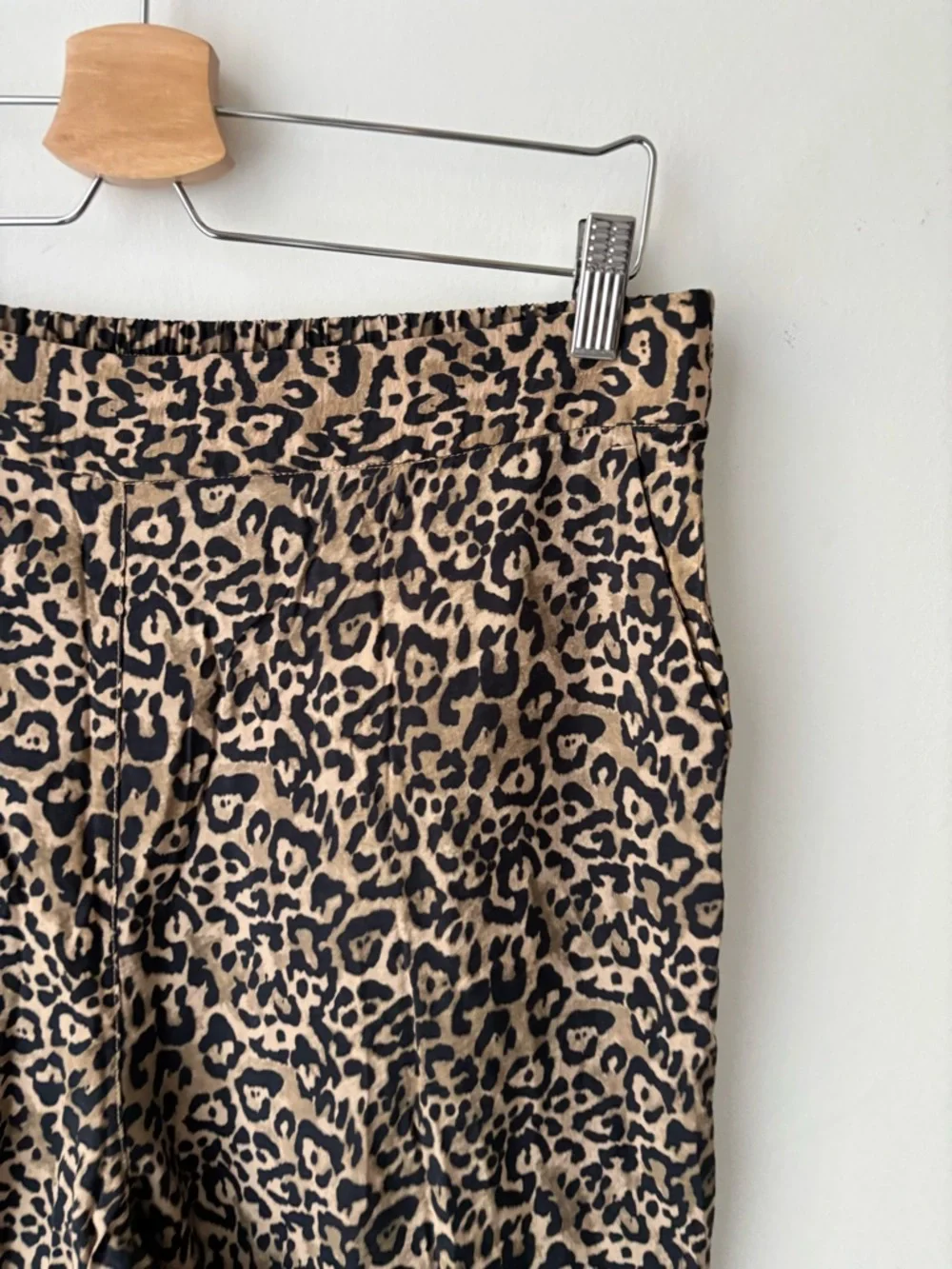 Joe Fresh Leopard Print Wide Leg Pants | High Rise Animal Print Chic - Picture 2 of 8